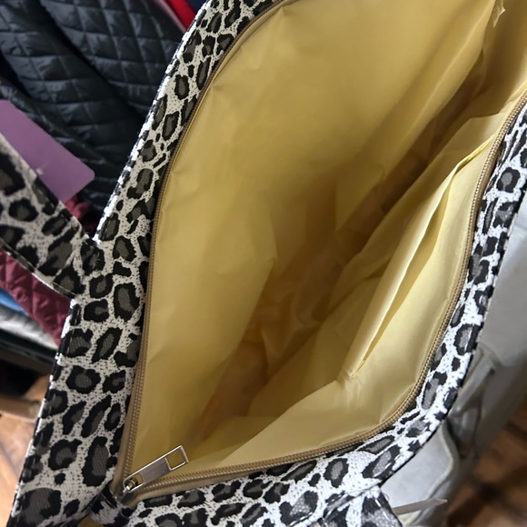 Large Leopard Print Tote Bag - Picture 2 of 2